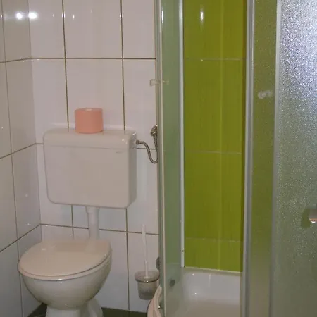 Sveta Nedilja 13753d アパート *